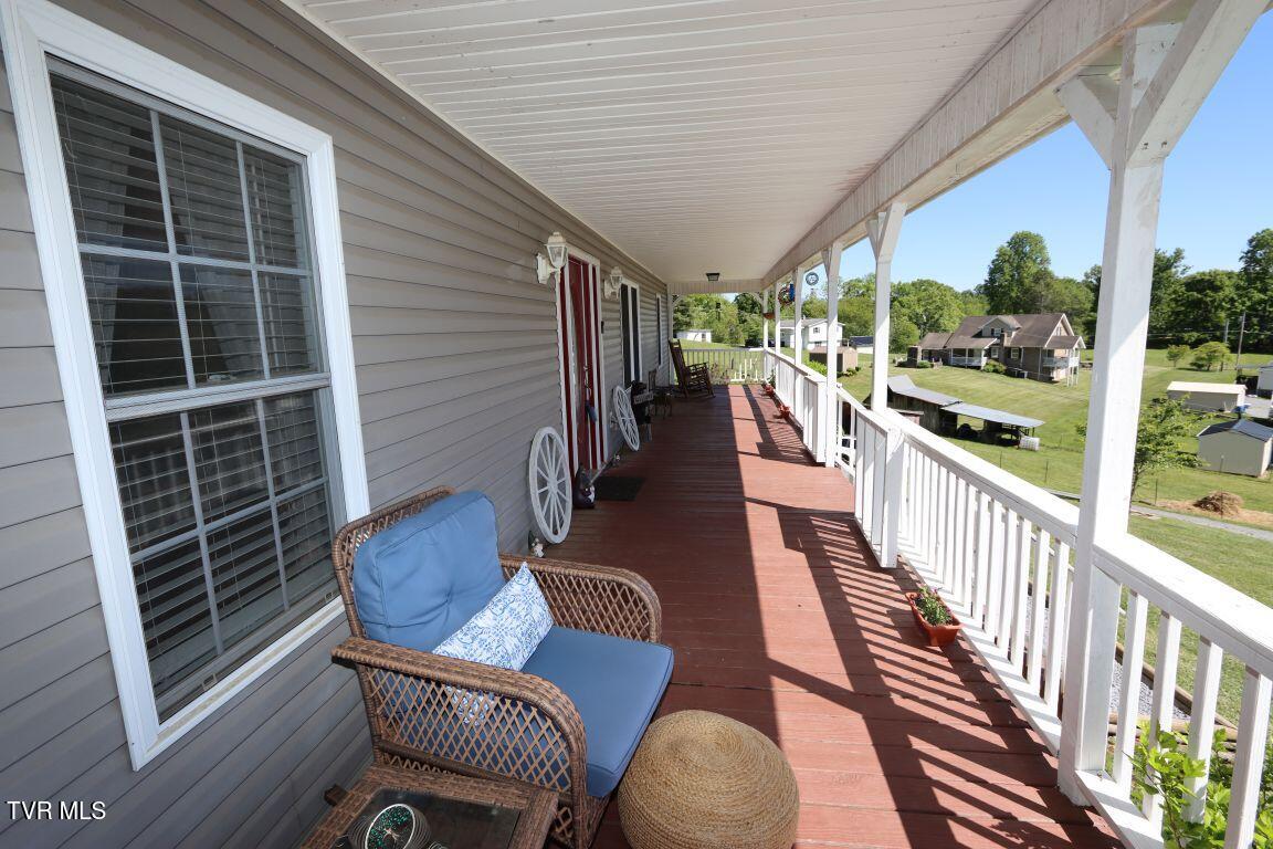 21377 Tranbarger Road Bristol, VA 24202 - Photo 6 of 40 6