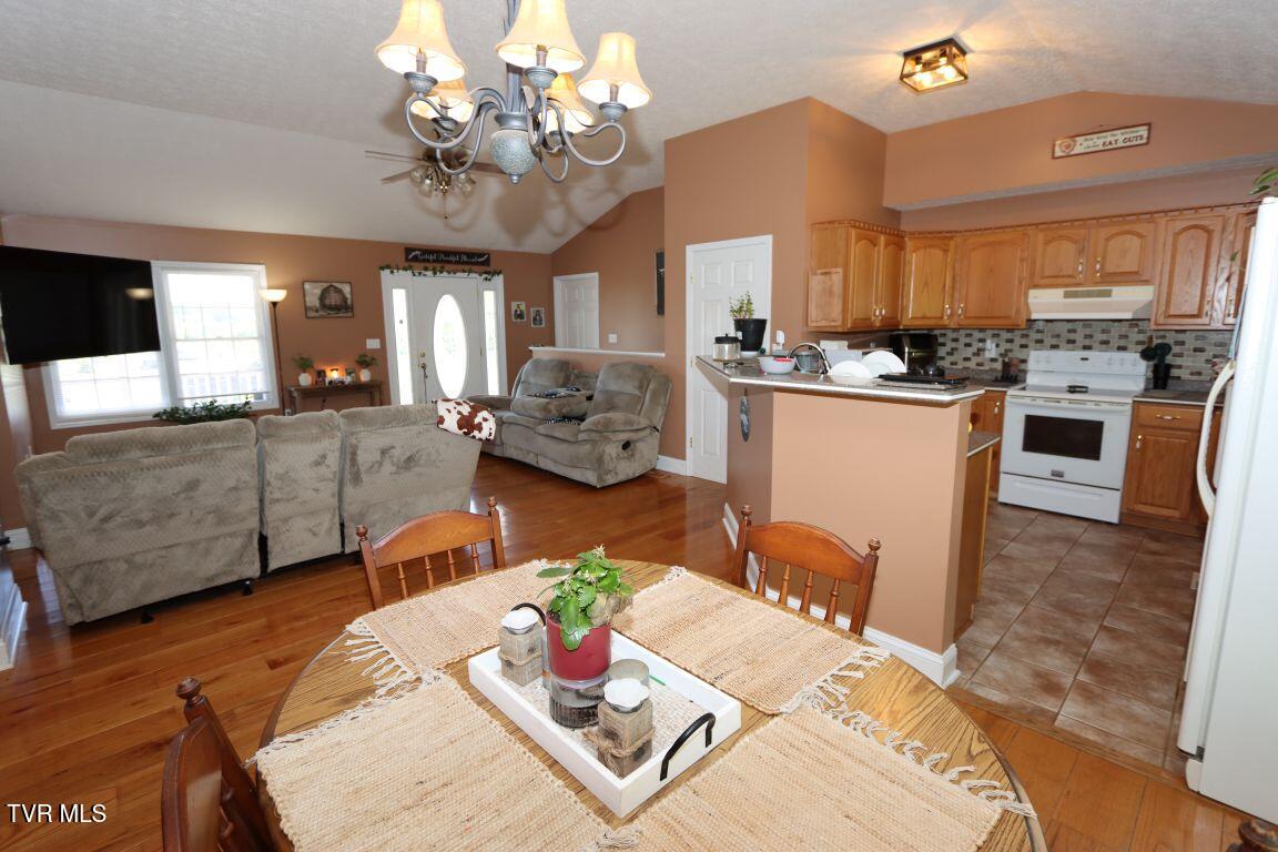 21377 Tranbarger Road Bristol, VA 24202 - Photo 10 of 40 10