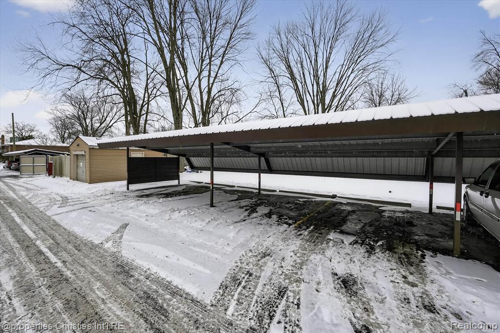 32651 Five Mile Road, Unit 15 Livonia, MI 48154 - Photo 43 of 44
