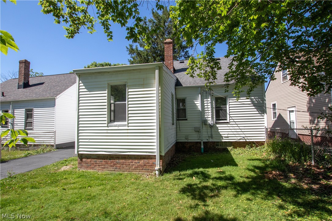 21412 Watson Road Maple Heights, OH 44137 - Photo 30 of 35