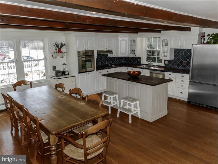 202 Stoopville Road Newtown, PA 18940 - Photo 3 of 25 Kitchen
