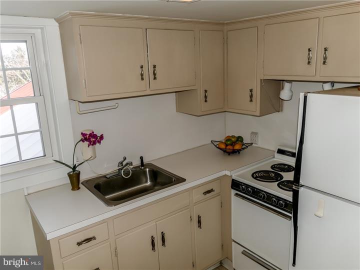 202 Stoopville Road Newtown, PA 18940 - Photo 22 of 25 Kitchen