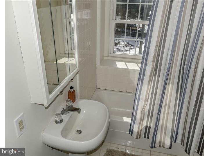 202 Stoopville Road Newtown, PA 18940 - Photo 23 of 25 Bathroom