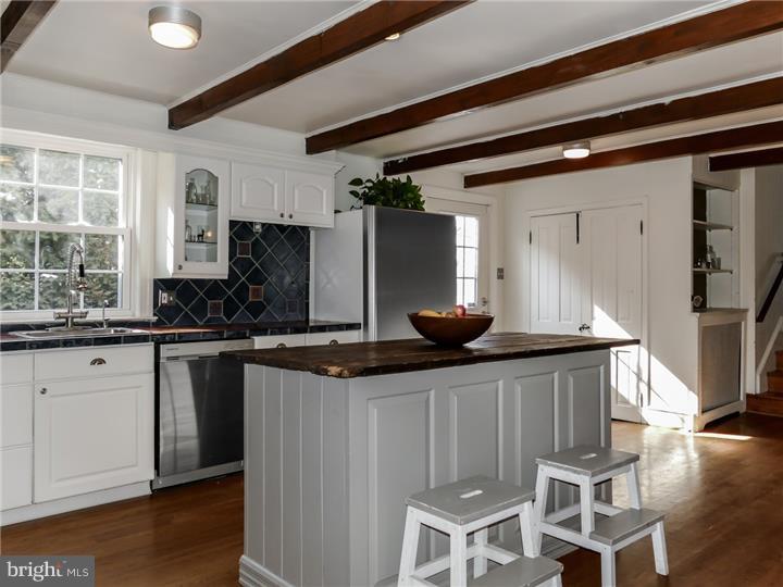 202 Stoopville Road Newtown, PA 18940 - Photo 6 of 25 Kitchen