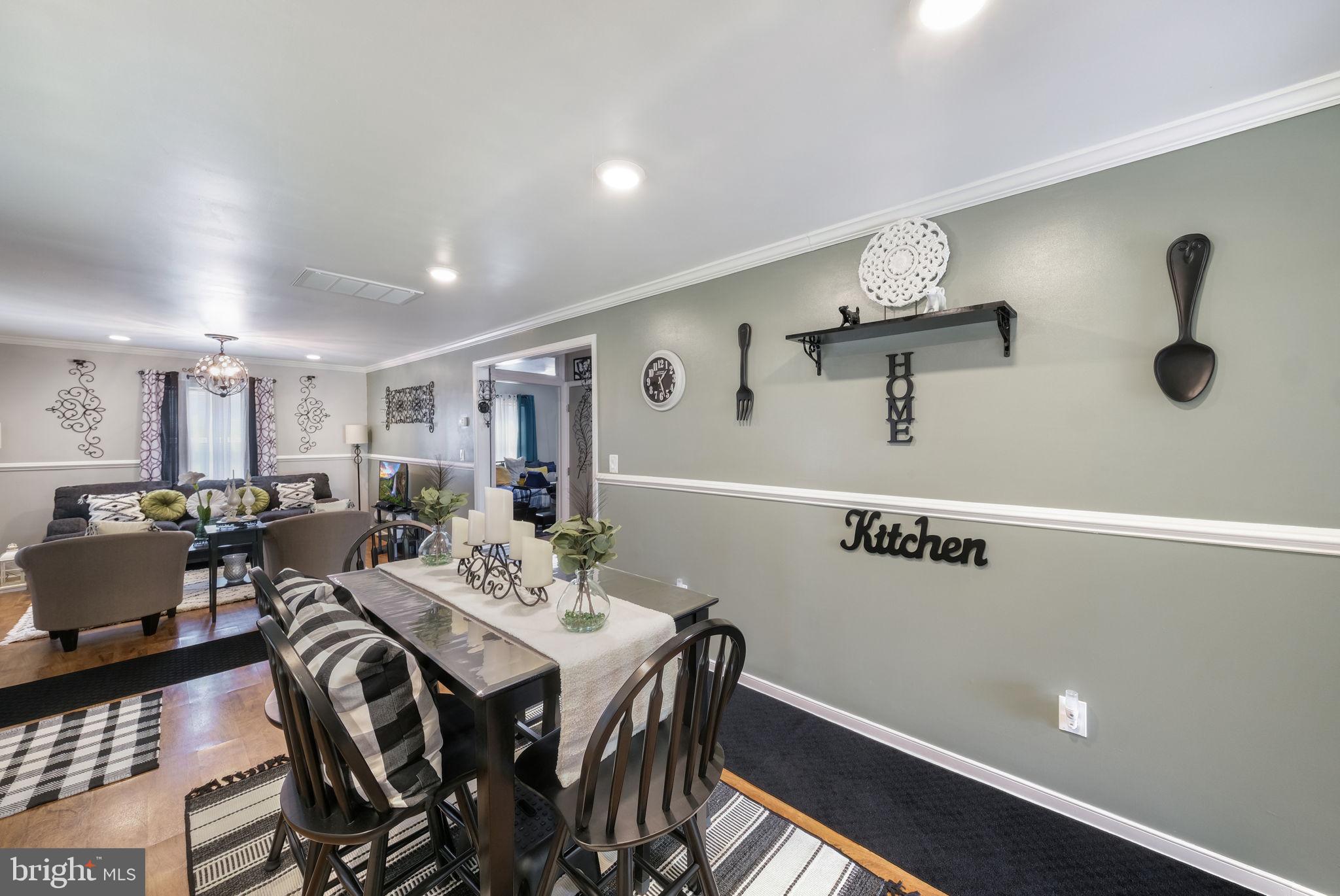 20384 Mary Ball Road White Stone, VA 22578 - Photo 12 of 31 Charming open-concept dining space.
