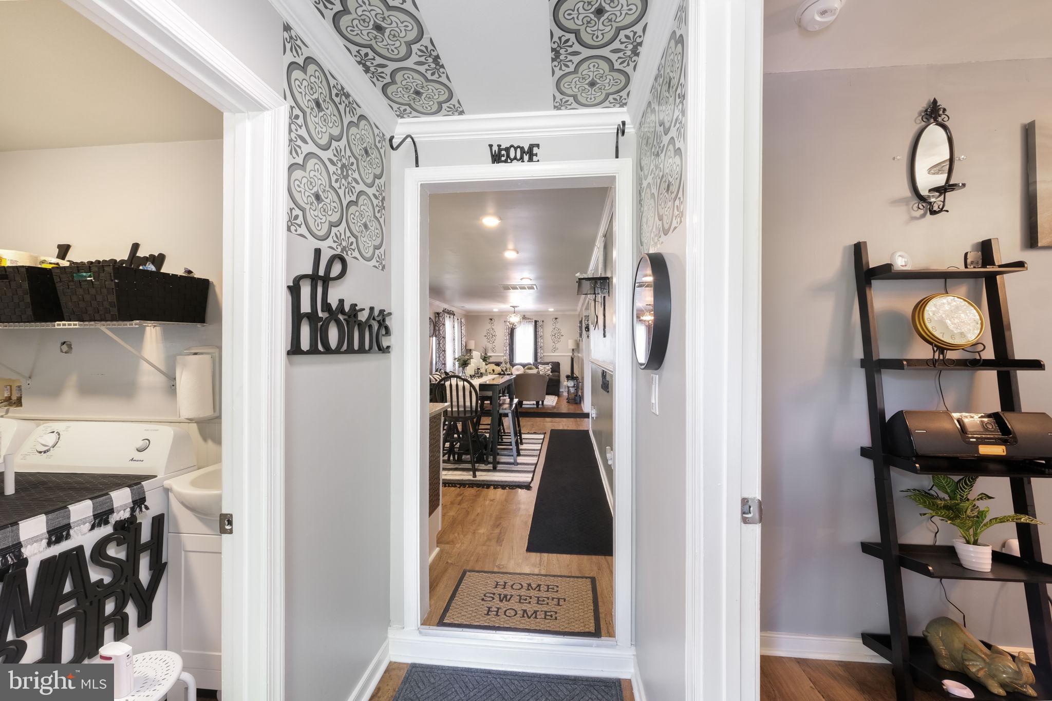 20384 Mary Ball Road White Stone, VA 22578 - Photo 23 of 31 Charming entryway with stylish decor.