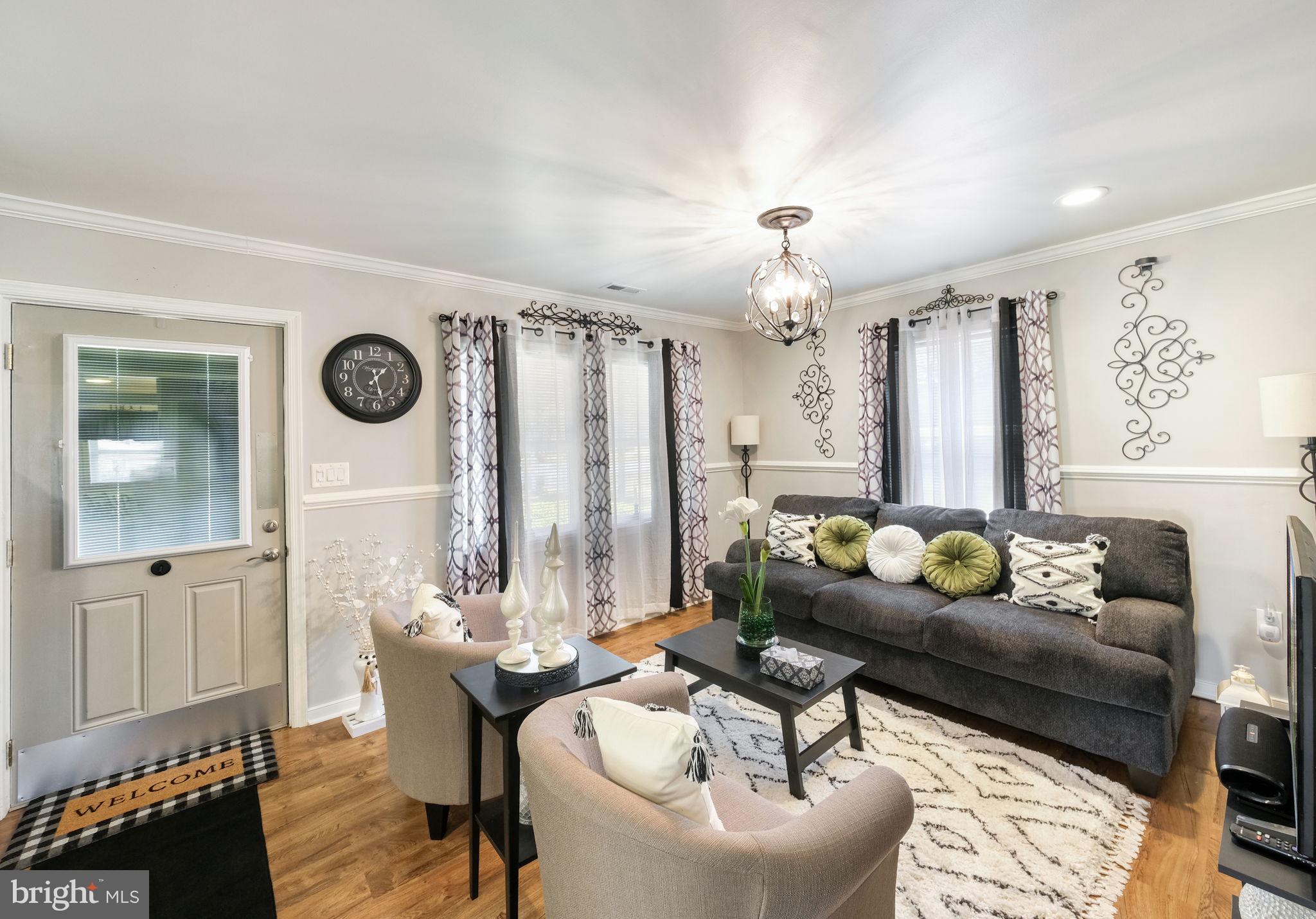 20384 Mary Ball Road White Stone, VA 22578 - Photo 10 of 31 Charming living space with inviting decor.