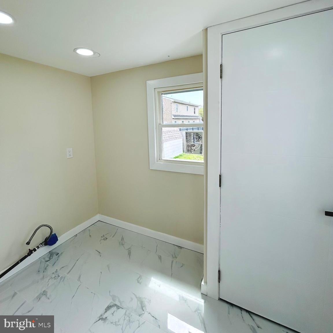 352 Roosevelt Avenue Lindenwold, NJ 08021 - Photo 25 of 33 Laundry Room