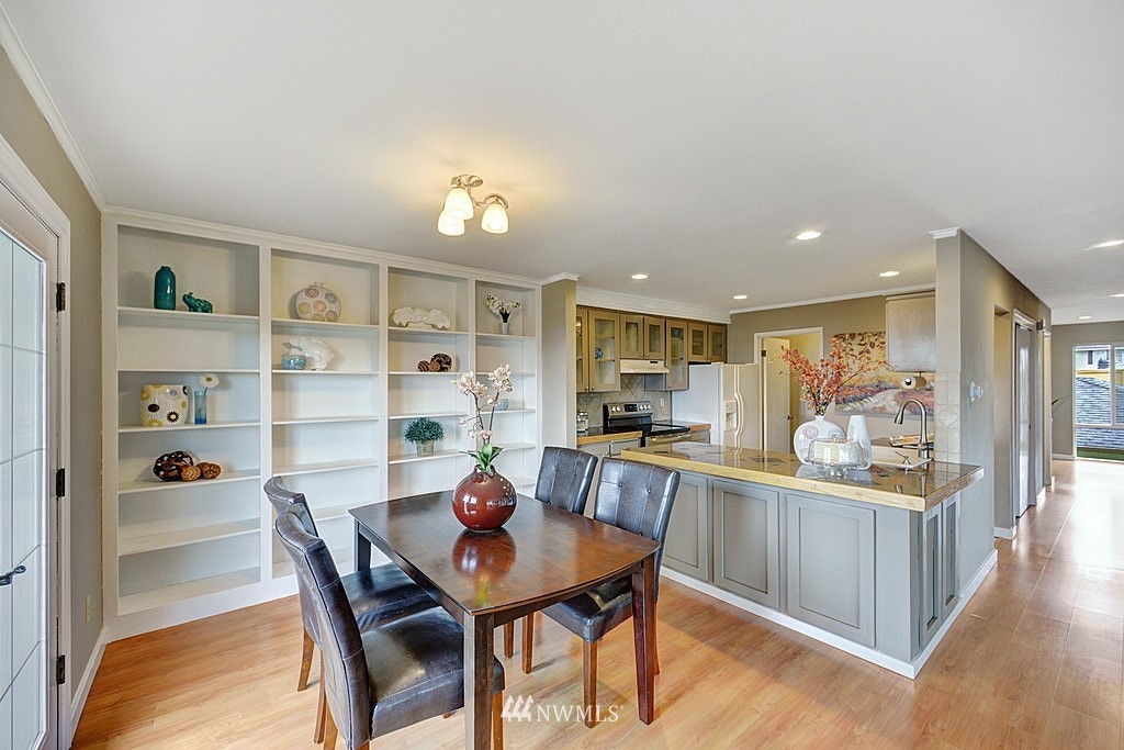 2510 Rucker Avenue, Unit 5 Everett, WA 98201 - Photo 7 of 19 Gallery Image 7