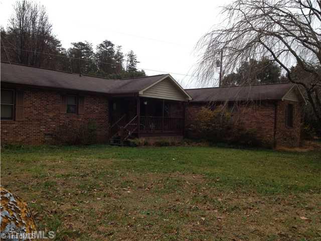 1135 Falkenberry Ridge Road King, NC 27021 - Photo 1 of 6 Exterior Front.