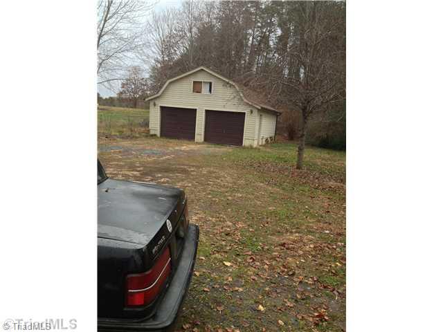 1135 Falkenberry Ridge Road King, NC 27021 - Photo 4 of 6 Other. Detached garage