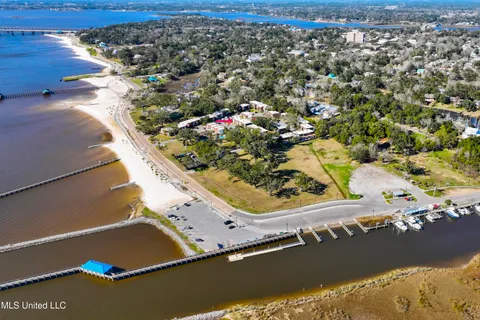 $409,000 | 527 Front Beach Drive, Unit 59, Ocean Springs, MS 39564