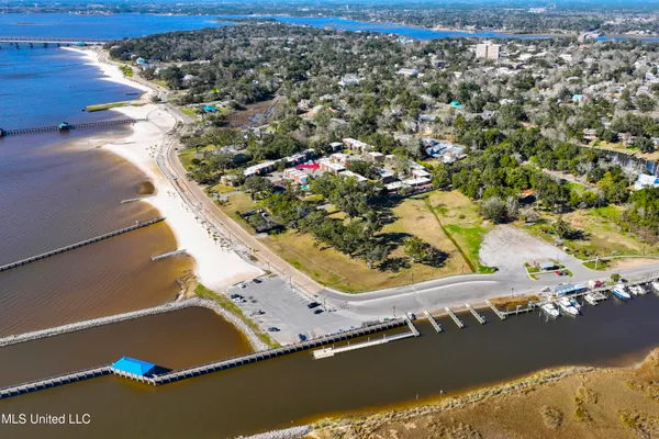 $409,000 | 527 Front Beach Drive, Unit 59, Ocean Springs, MS 39564