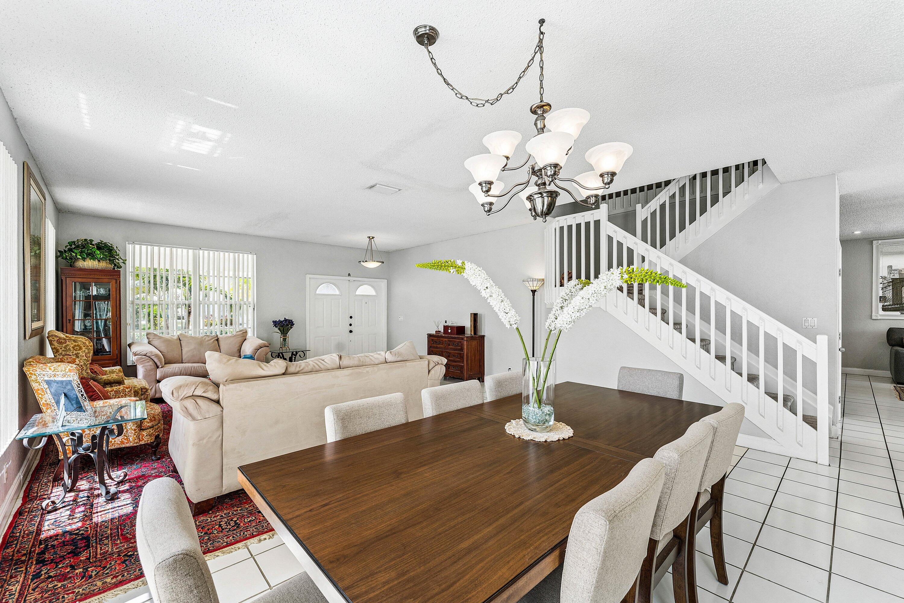 18250 Blue Lake Way Boca Raton, FL 33498 - Photo 7 of 50 Dining room