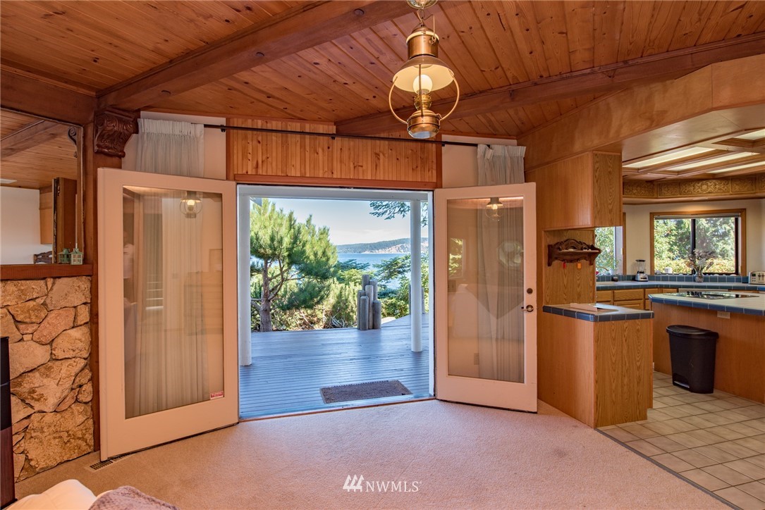 760 Gardiner Beach Road Sequim, WA 98382 - Photo 3 of 24 Gallery Image 3