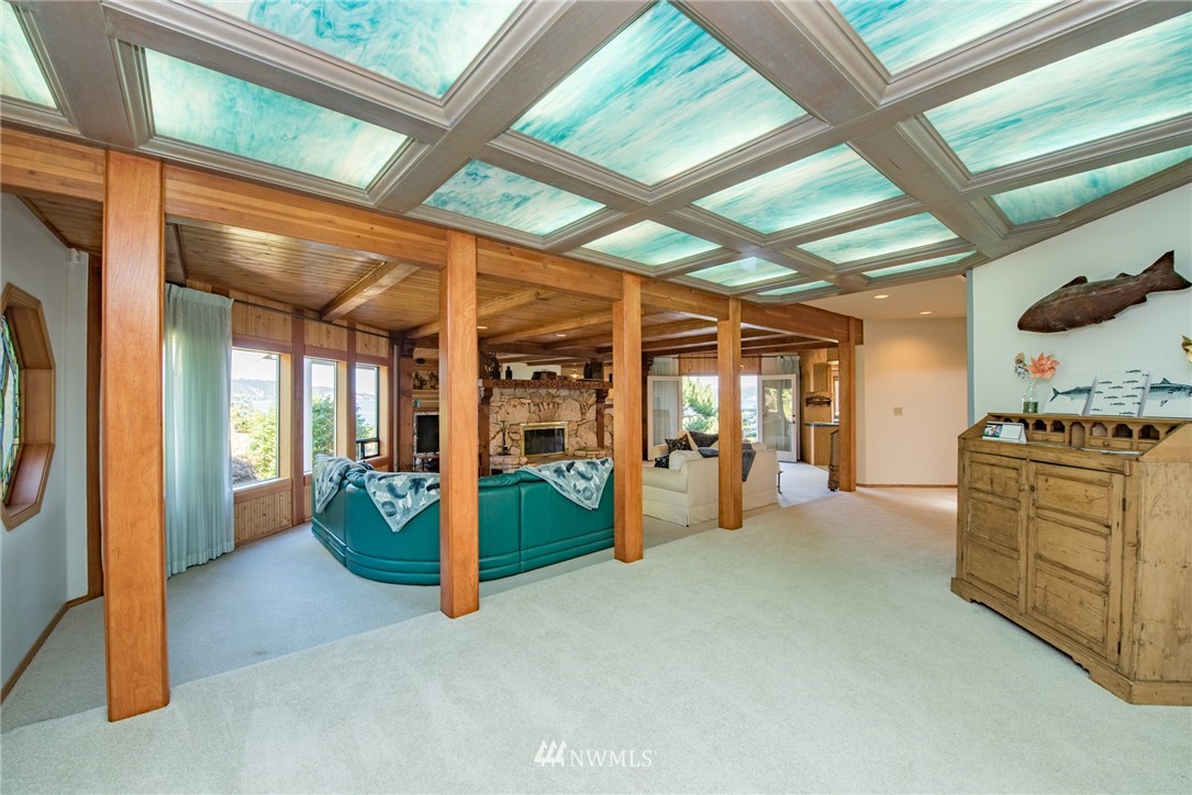 760 Gardiner Beach Road Sequim, WA 98382 - Photo 4 of 24 Gallery Image 4