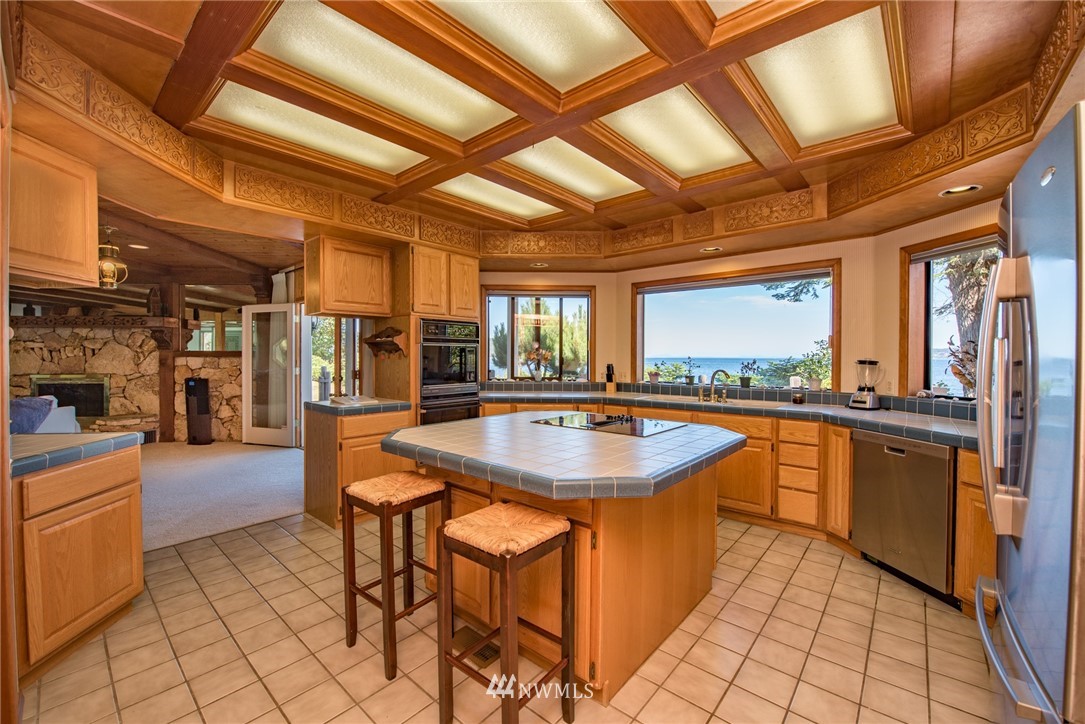 760 Gardiner Beach Road Sequim, WA 98382 - Photo 5 of 24 Gallery Image 5