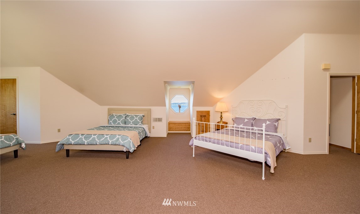 760 Gardiner Beach Road Sequim, WA 98382 - Photo 9 of 24 Gallery Image 9