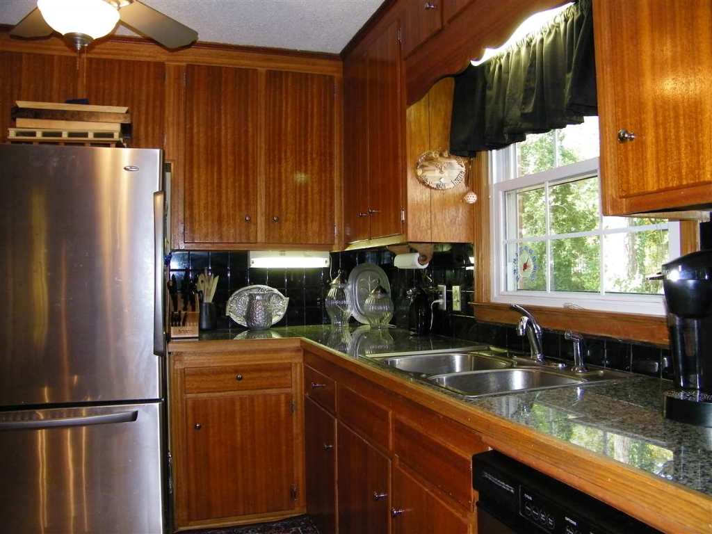 222 Nottingham Way Anderson, SC 29621 - Photo 9 of 30