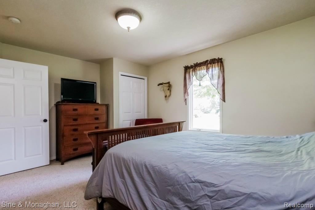 12552 Scott Road Davisburg, MI 48350 - Photo 20 of 48 024-Master_Bedroom-1816453-medium.jpg