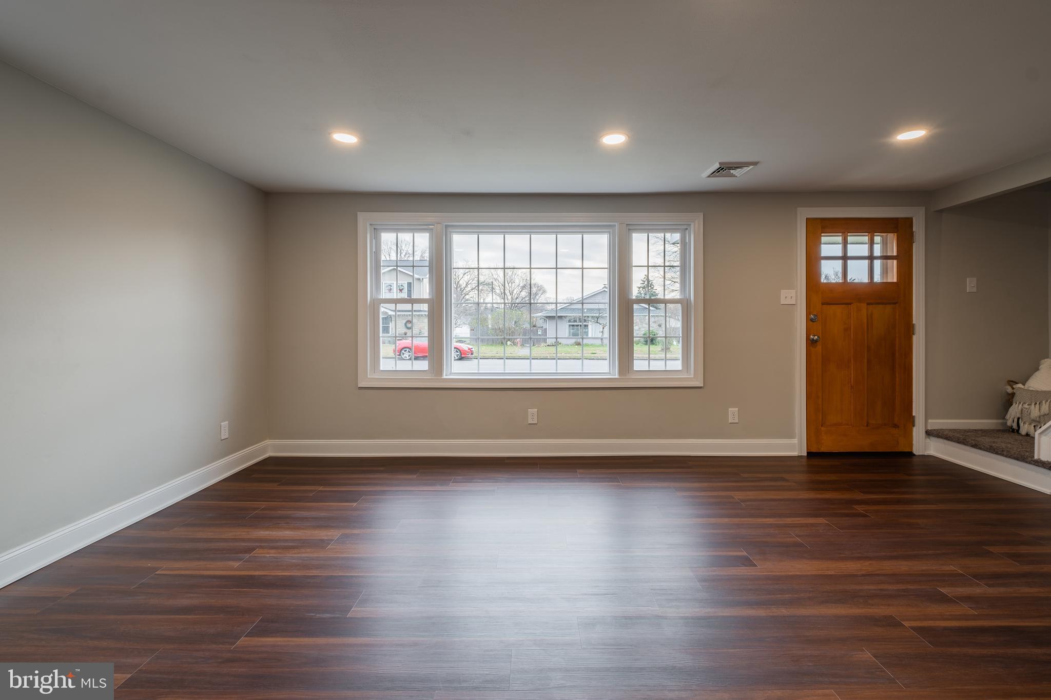 519 Ramsey Road Oreland, PA 19075 - Photo 7 of 33