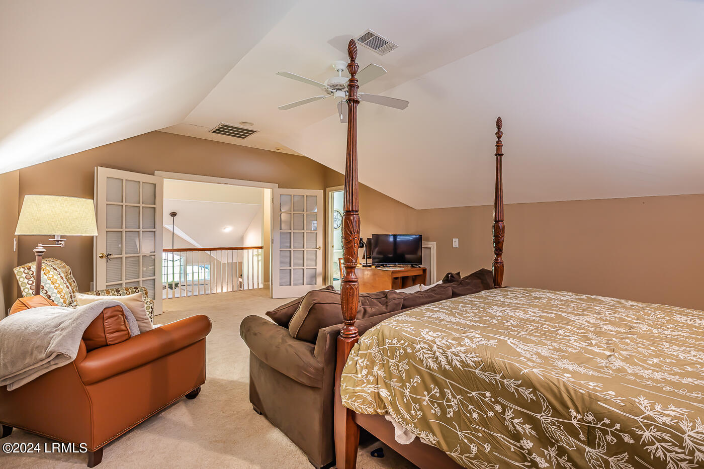 109 Locust Fence Road St. Helena Island, SC 29920 - Photo 34 of 46 34 Upstairs suite