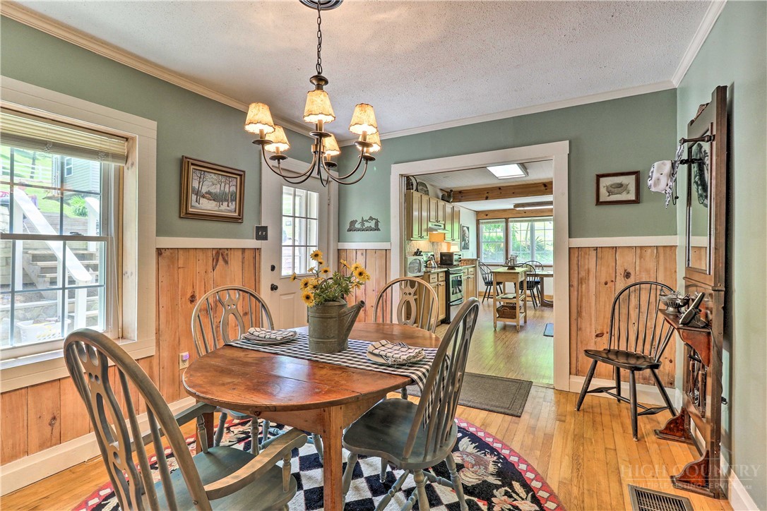 2280 Garvey Bridge Road Crumpler, NC 28617 - Photo 10 of 40 Gallery Image 10