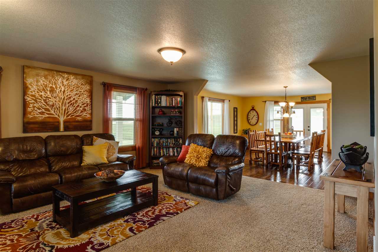 13216 South Andrus Road Cheney, WA 99004 - Photo 4 of 20