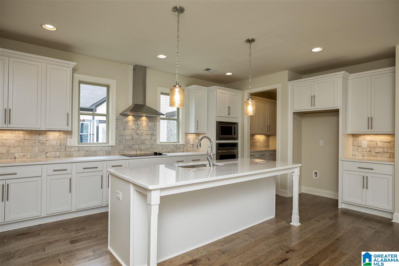 2979 Altadena Ridge Drive Birmingham, AL 35243 - Photo 8 of 47