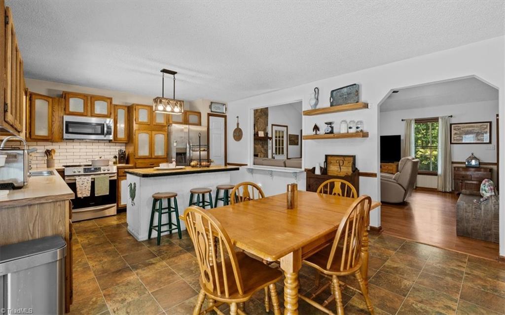 1013 Lacy Hepler Road Thomasville, NC 27360 - Photo 12 of 50