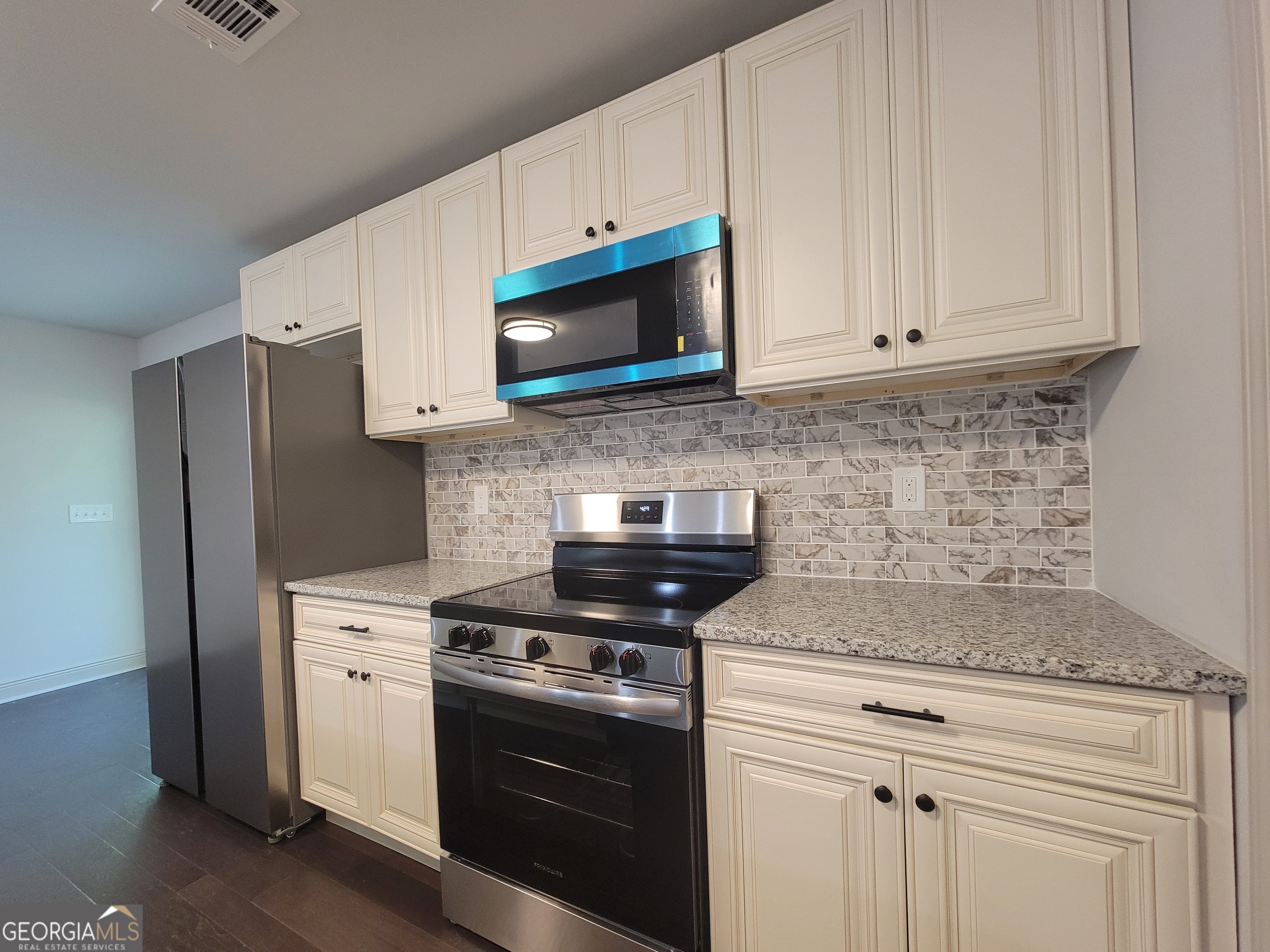 403 Loblolly Ridge Locust Grove, GA 30248 - Photo 5 of 23