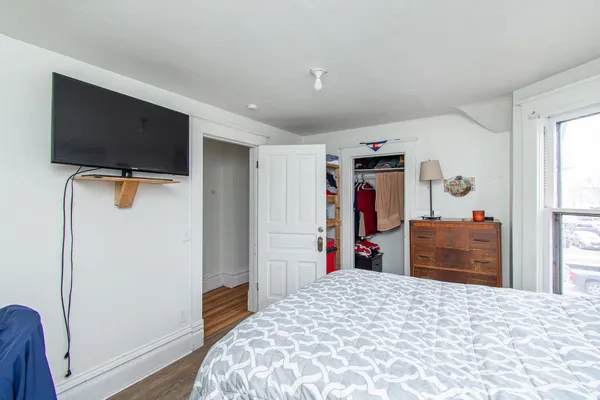 $195,000 | 708 7th Street North, Fargo, ND 58102