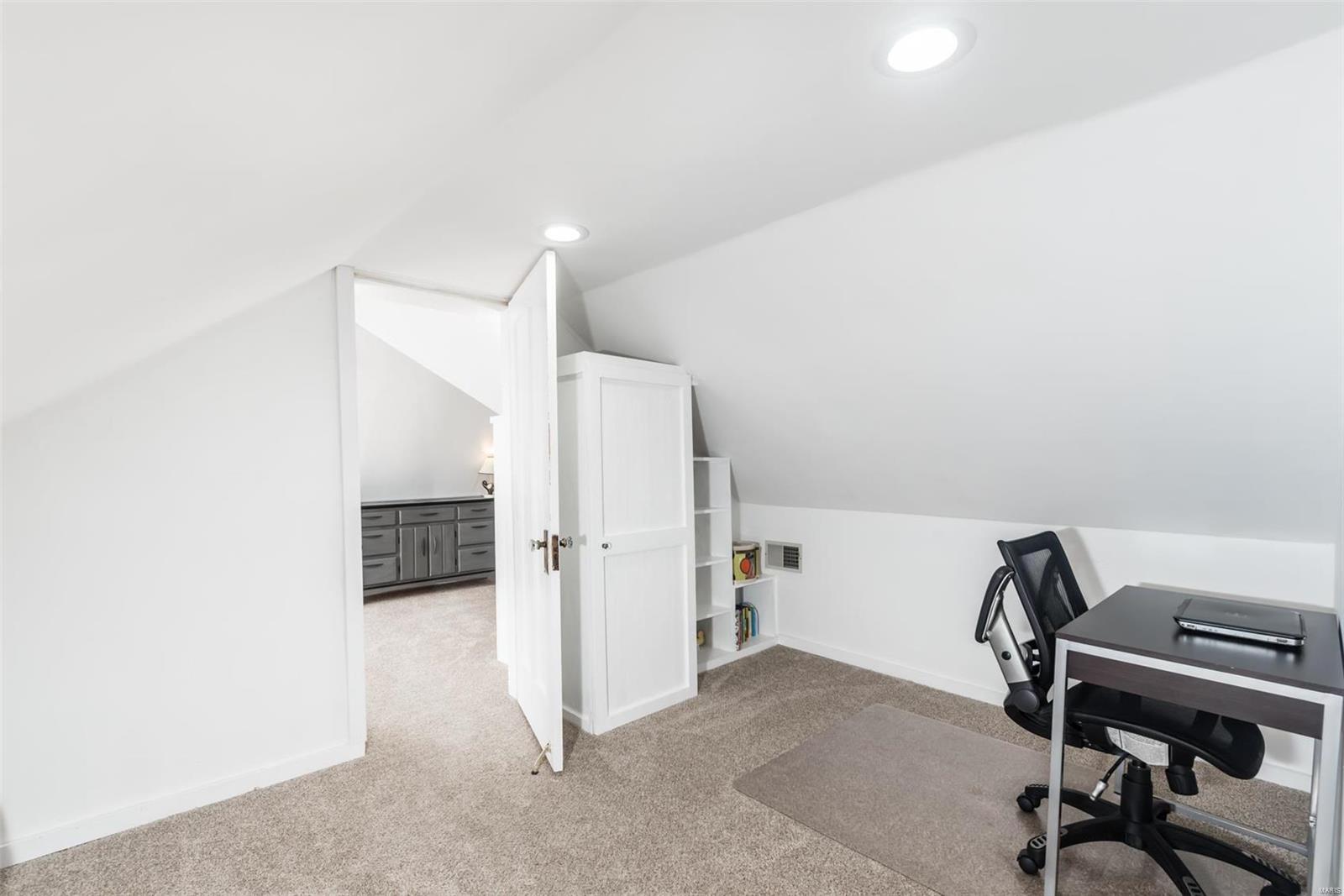 1723 McCready Avenue St. Louis, MO 63117 - Photo 25 of 30