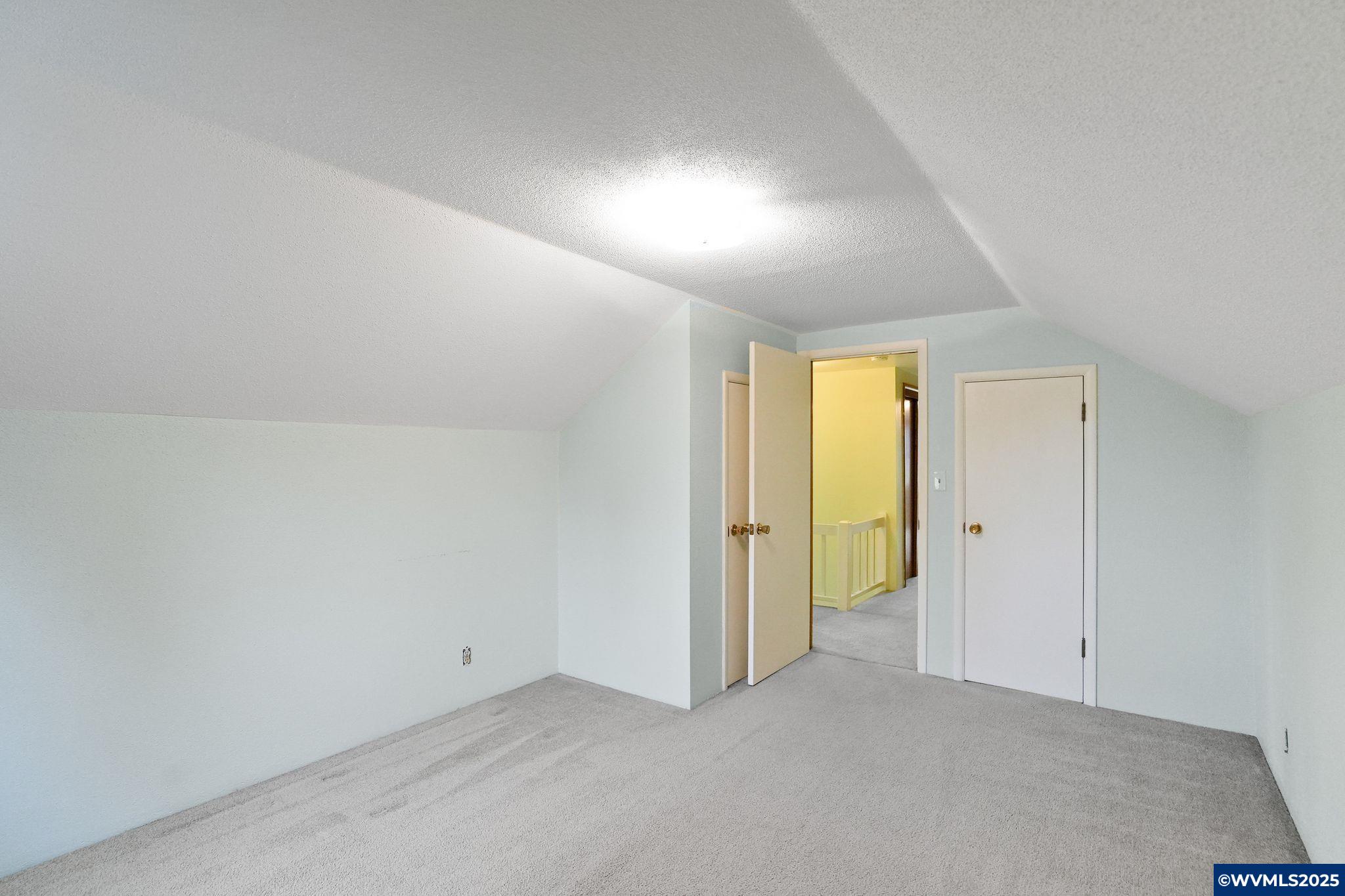 3970 Lone Oak Road Southeast Salem, OR 97302 - Photo 33 of 39 Gallery Image 33