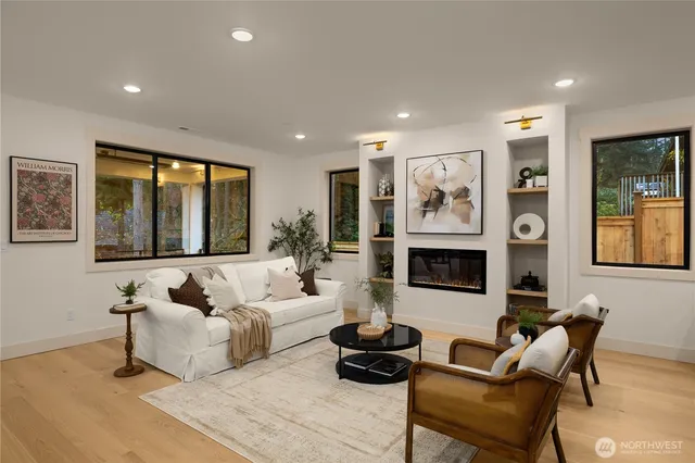 $2,000,000 | 4120 161st Avenue Southeast, Bellevue, WA 98006