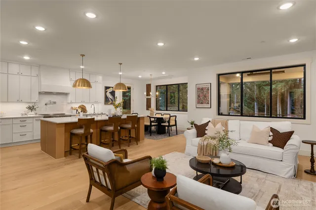 $2,000,000 | 4120 161st Avenue Southeast, Bellevue, WA 98006