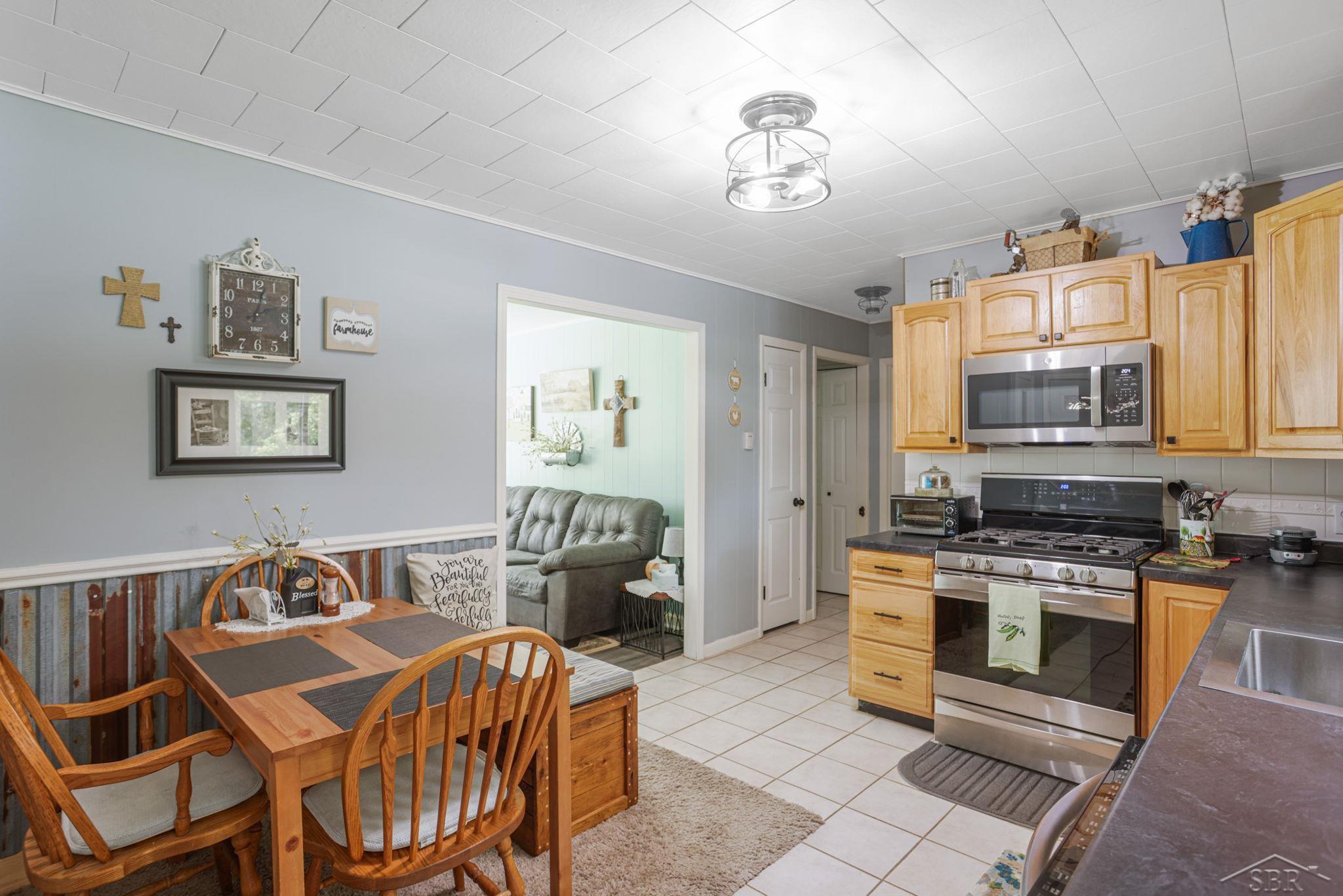 2936 North Orr Road Hemlock, MI 48626 - Photo 13 of 29 50088875-12.JPG