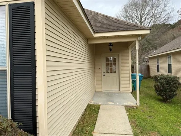 $1,600 | 2151 3rd Street, Mandeville, LA 70471
