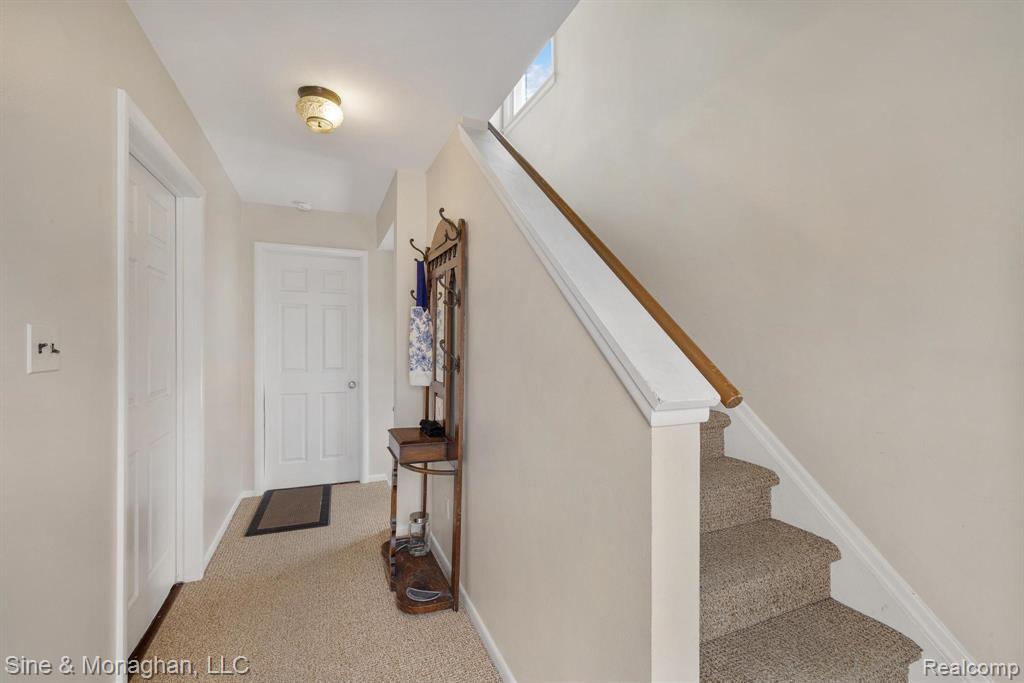 612 Cadieux Road Grosse Pointe, MI 48230 - Photo 21 of 35