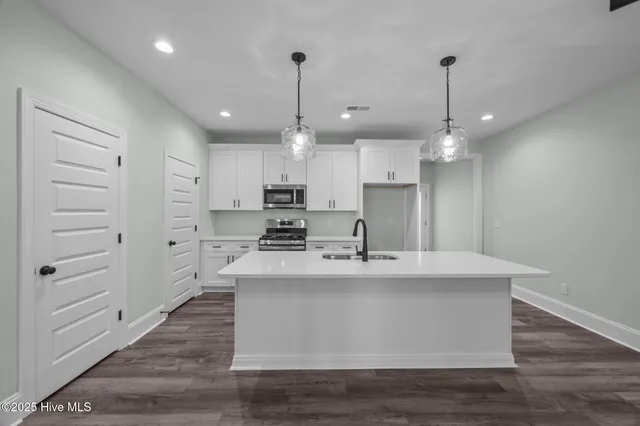 $437,900 | 3901 Harkers Way, New Bern, NC 28562