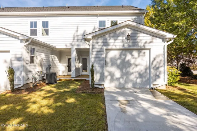 $437,900 | 3901 Harkers Way, New Bern, NC 28562