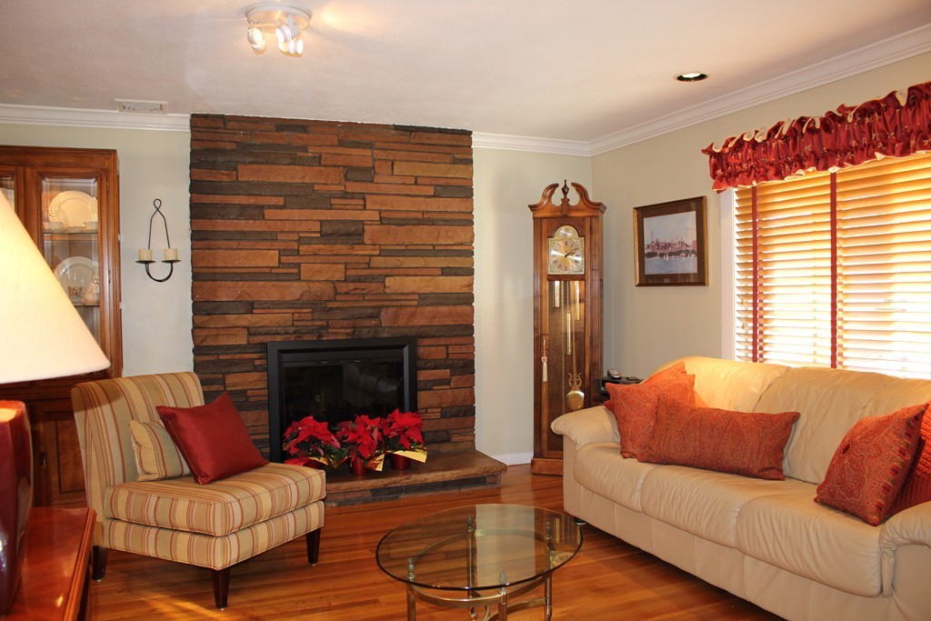 10 McLean Road Saugus, MA 01906 - Photo 3 of 27 Gallery Image 3