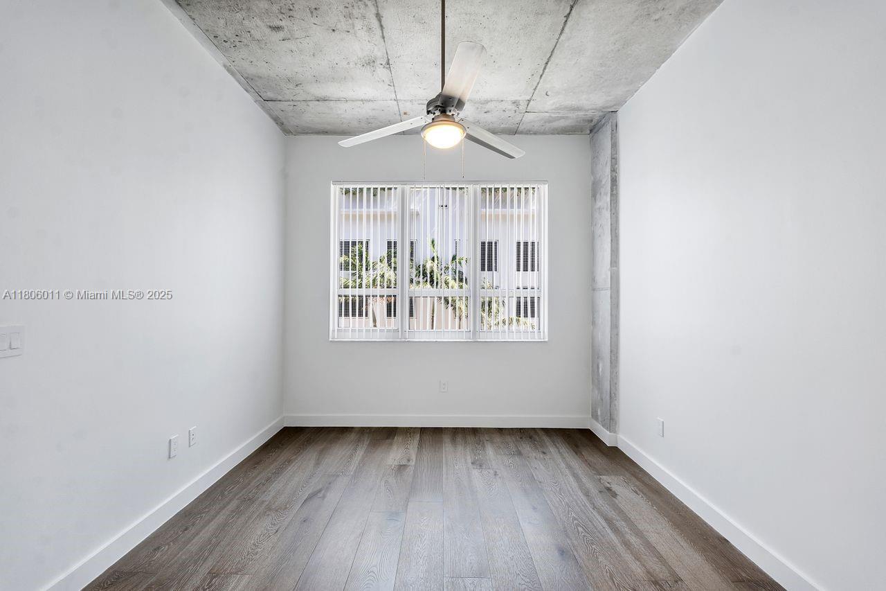 2001 Biscayne Boulevard, Unit 2308 Miami, FL 33137 - Photo 17 of 29 an empty room with a window