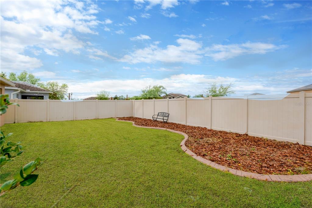 8529 Hunters Fork Loop Ruskin, FL 33573 - Photo 23 of 27