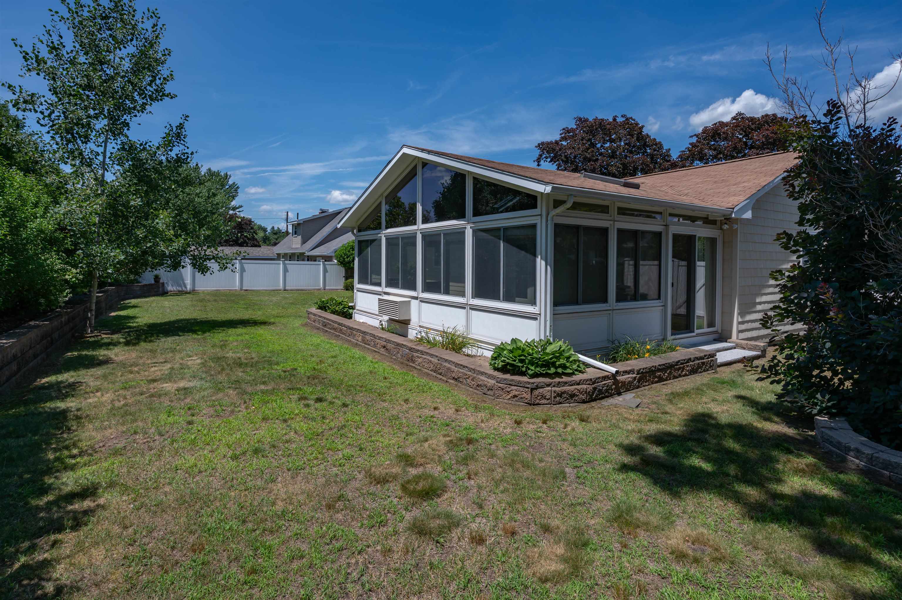 6 Aztec Road Nashua, NH 03063 - Photo 27 of 29