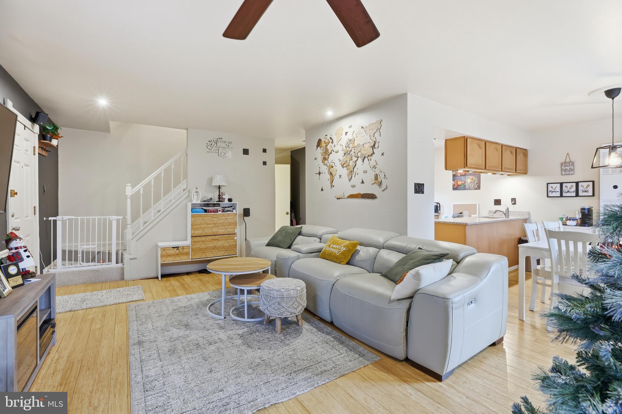 13901 Valleyfield Drive Silver Spring, MD 20906 - Photo 4 of 24