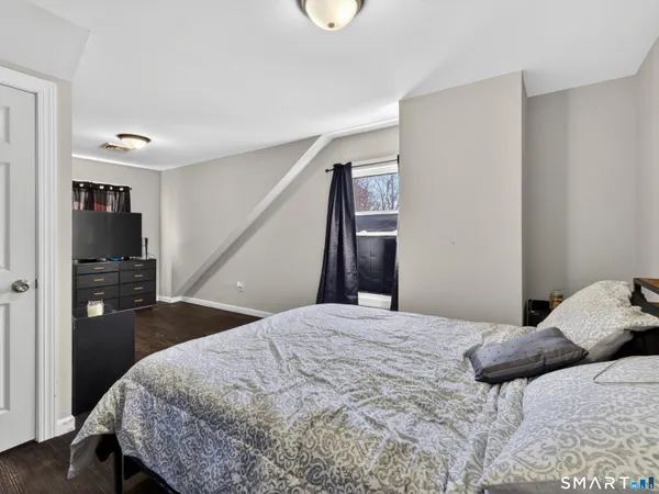 $399,900 | 44-46 Pratt Street, Norwich, CT 06360