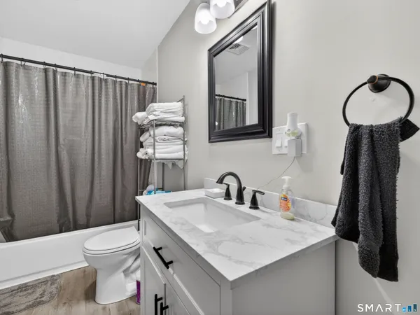 $399,900 | 44-46 Pratt Street, Norwich, CT 06360