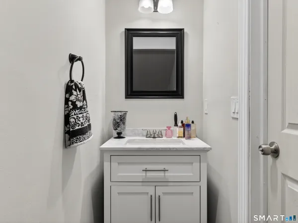 $399,900 | 44-46 Pratt Street, Norwich, CT 06360