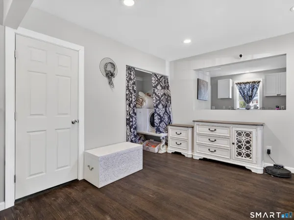 $399,900 | 44-46 Pratt Street, Norwich, CT 06360